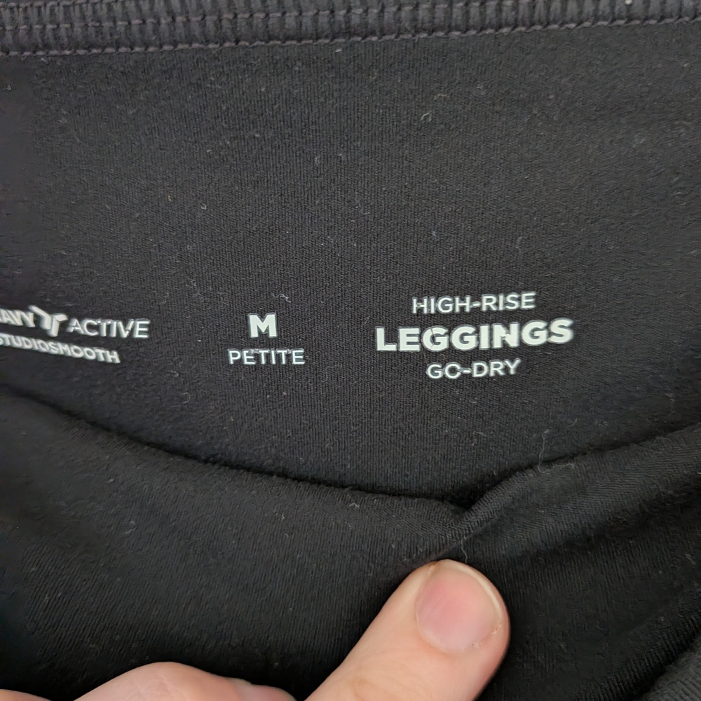 High-Rise Black Leggings - Petite M